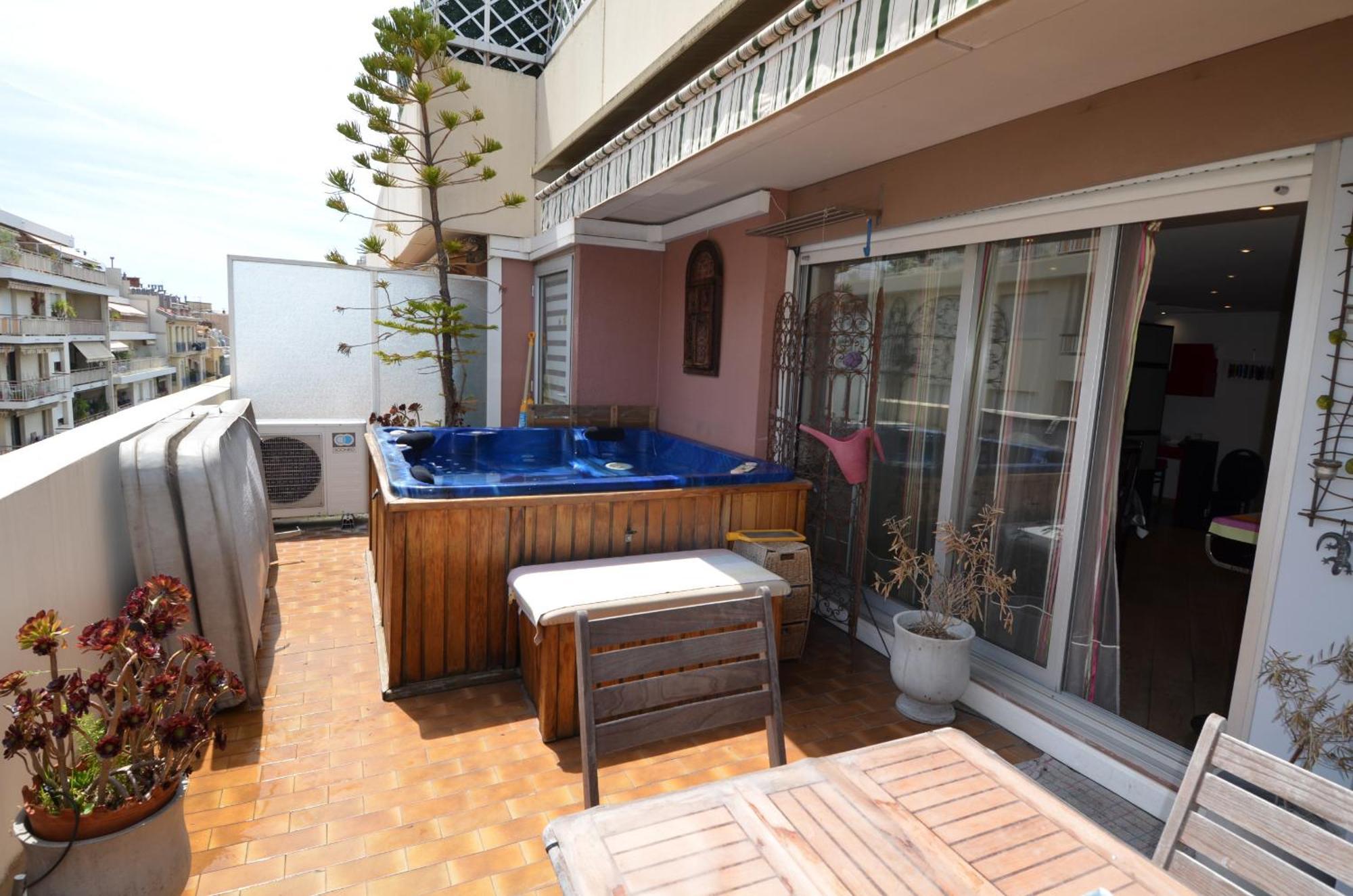 Siena - Appartement 6 Personnes Avec Terrasse Et Jacuzzi Plein Coeur Centre-Ville Quartier Du Port De Nice Bagian luar foto